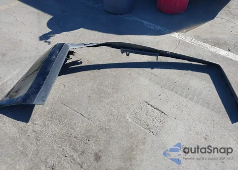 2018 GMC Yukon Xl Denali z USA, uszkodzony, nr VIN 1GKS1HKJ7JR110376